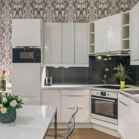 Nagydiofa Apartman *